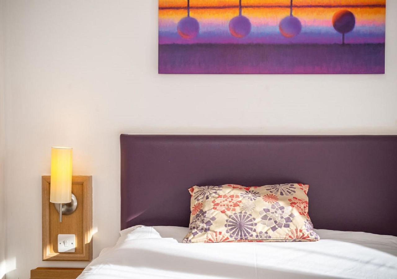 Hotel Stables Inn, Aintree