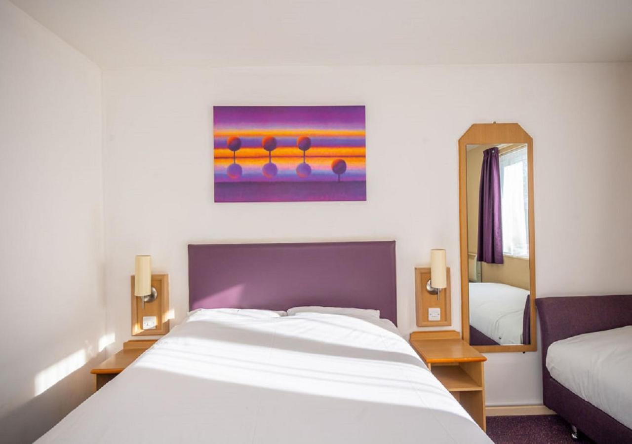 Stables Inn, Aintree 2*