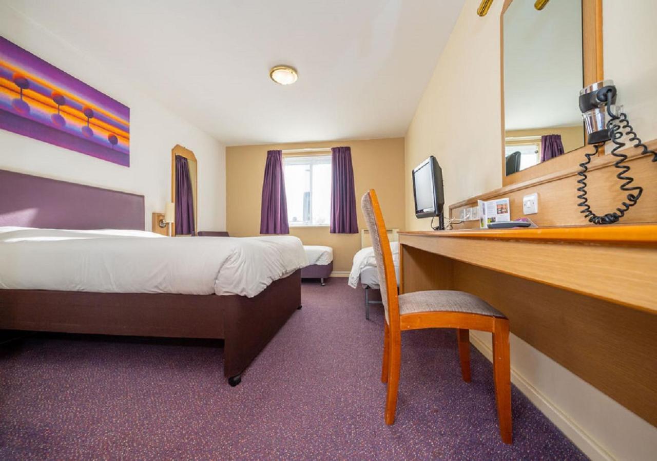 Stables Inn, Aintree Hotel 2*